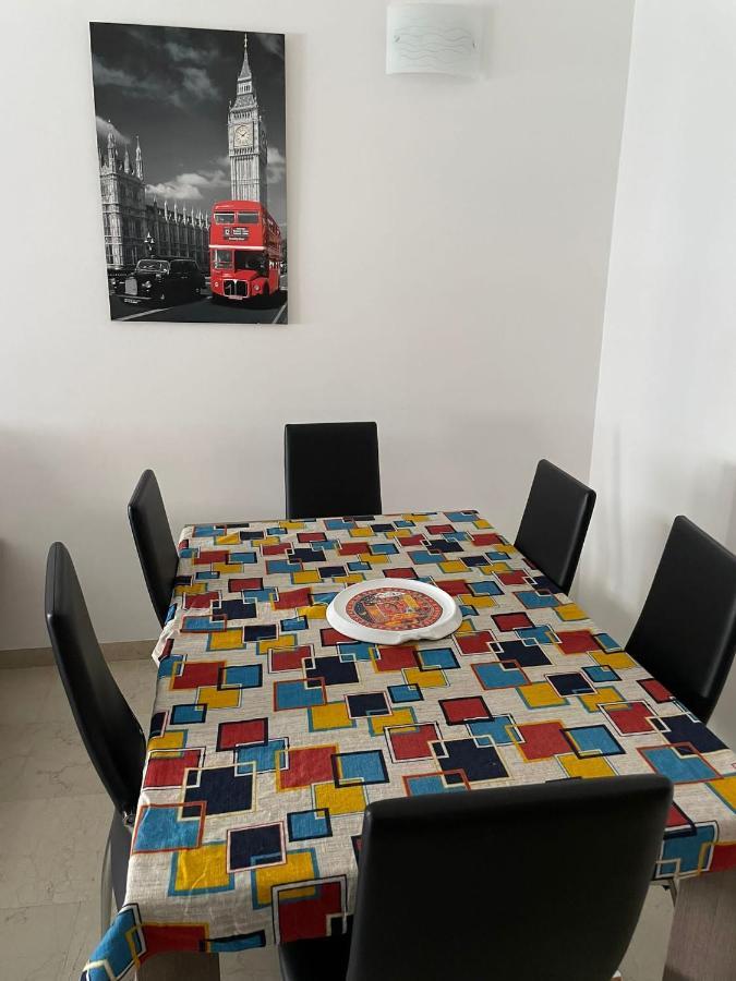 Splendido Appartamento In Zona Fiera A Болоня Екстериор снимка