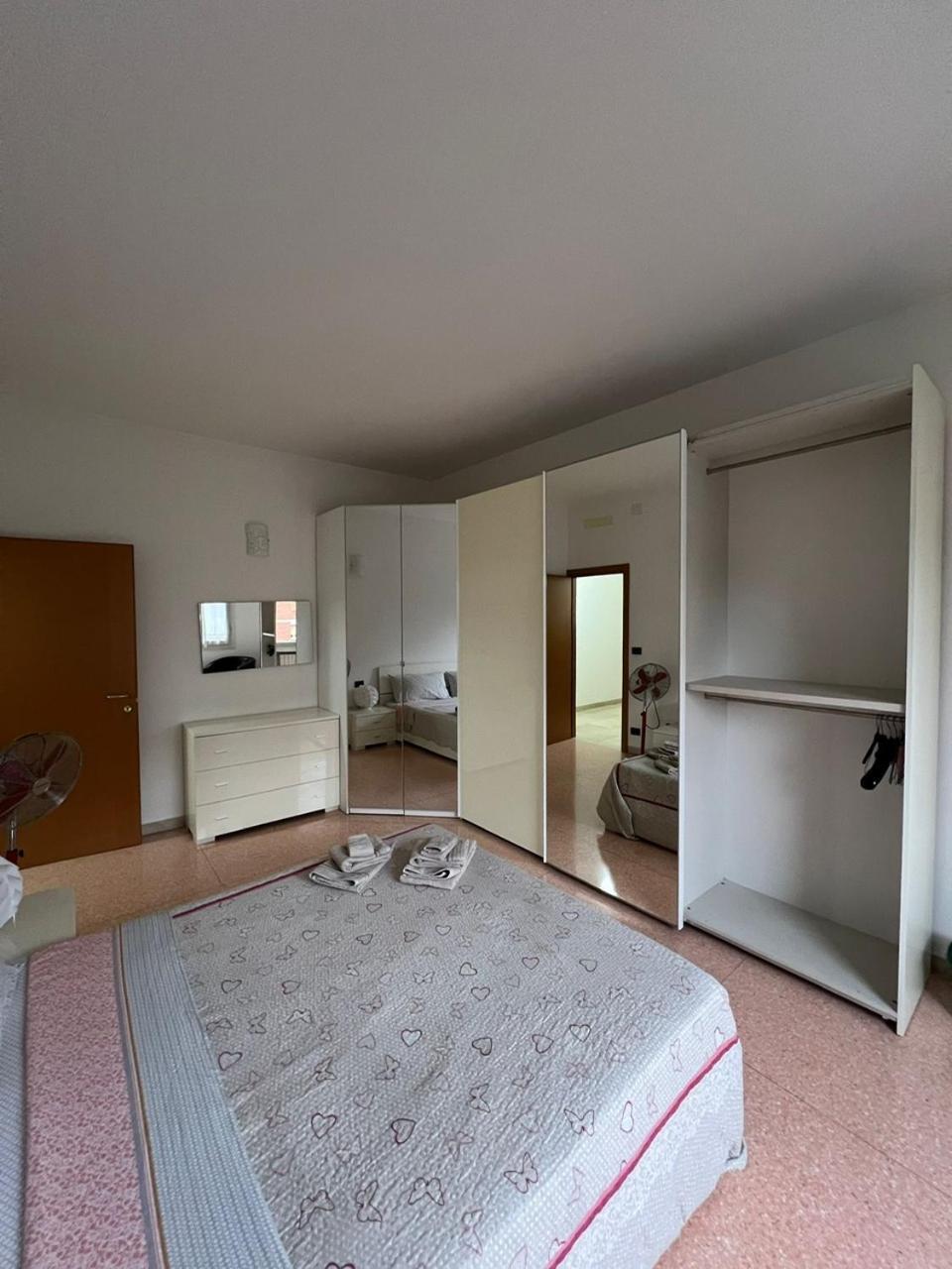 Splendido Appartamento In Zona Fiera A Болоня Екстериор снимка